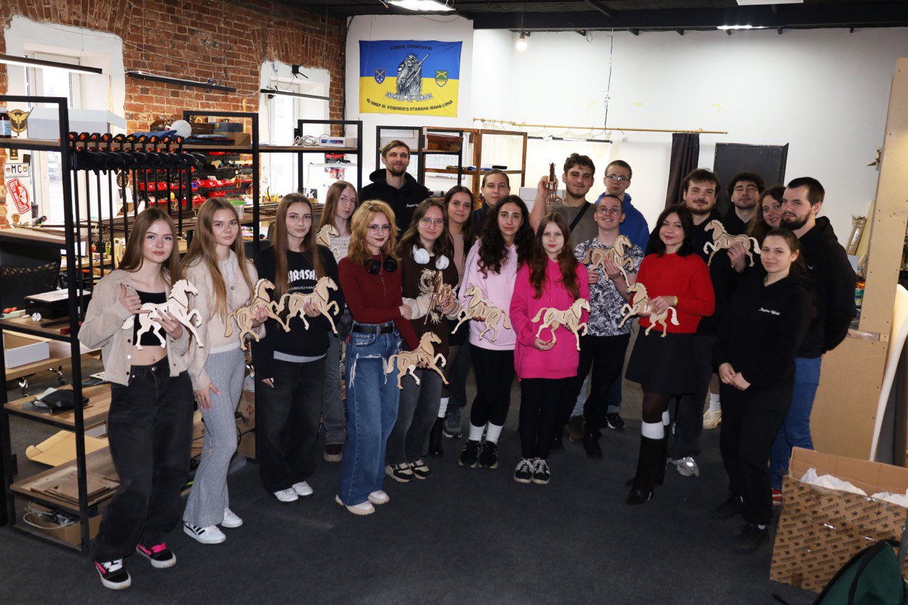 Career Boost у дії: екскурсія для підлітків на нашому виробництві!