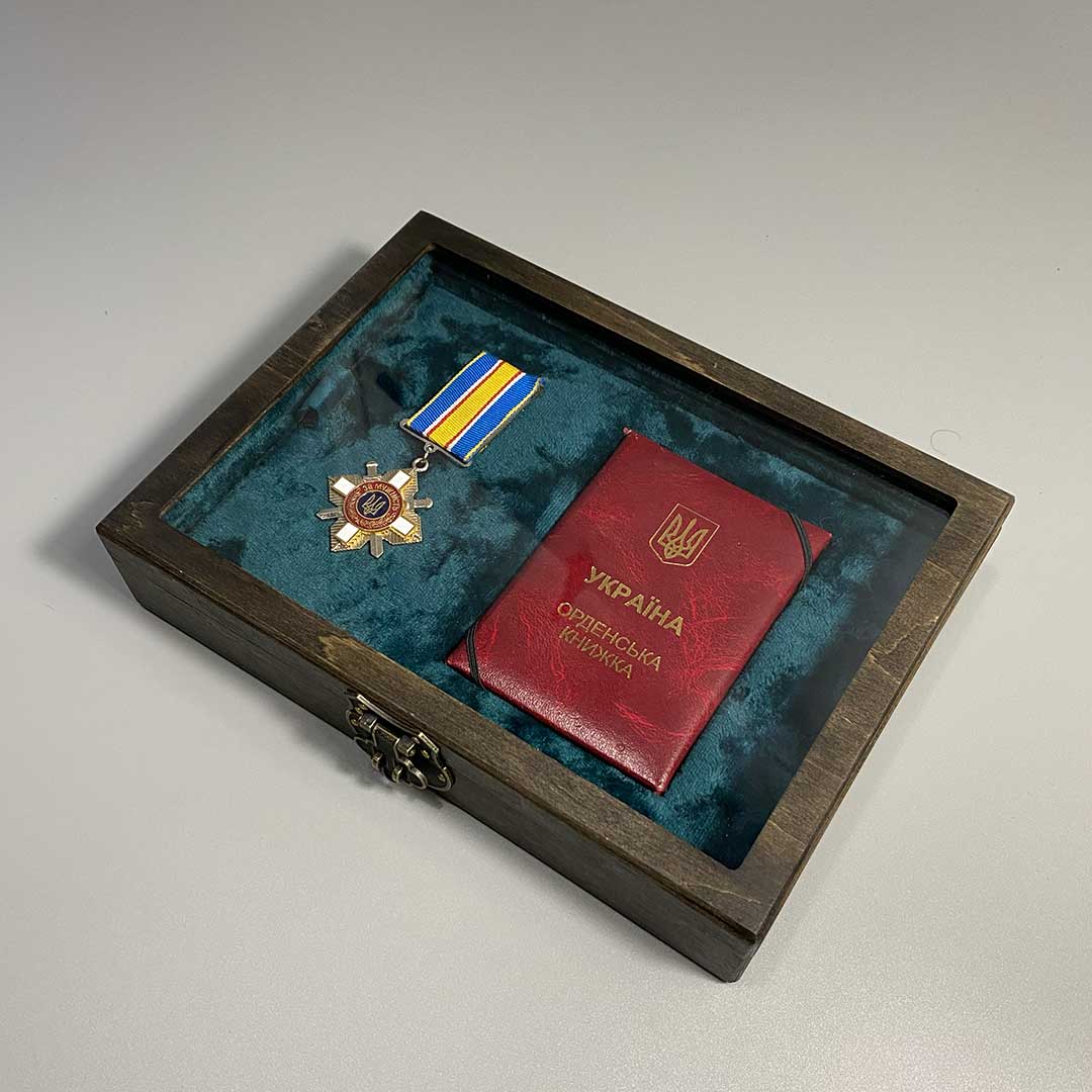 Вітрина А5+ з місцем під книжечку - вид 3