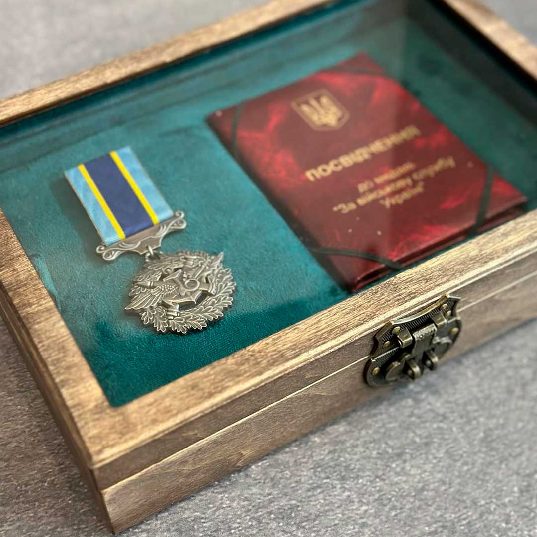 Вітрина А5+ з місцем під книжечку - вид 5