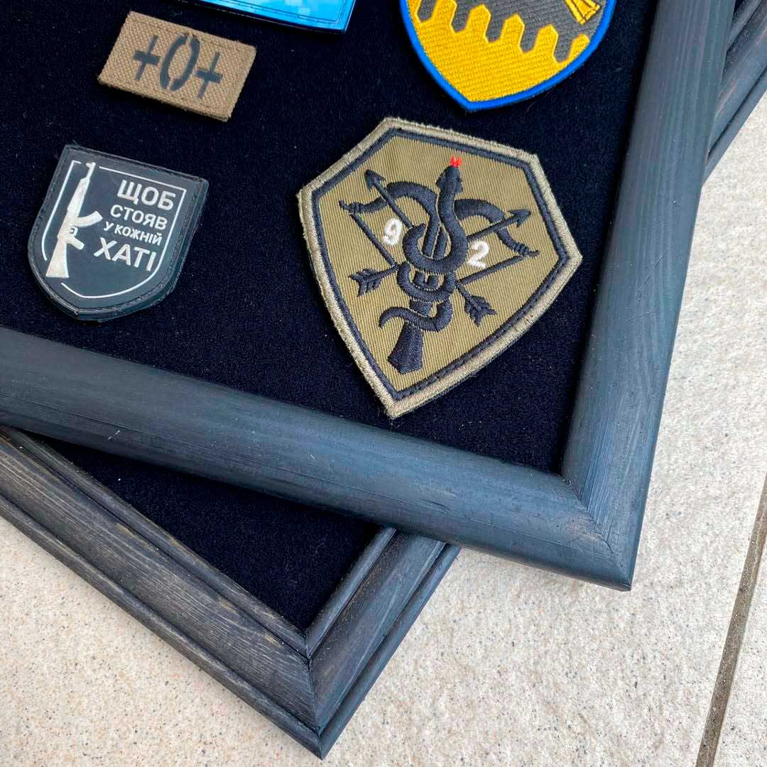 Настінна дошка для шевронів 100х80 - вид 3