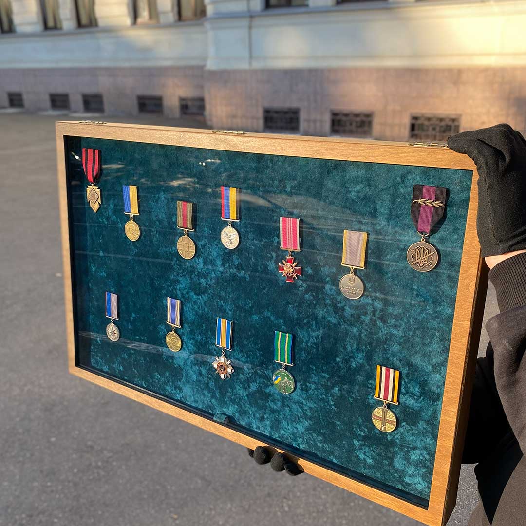 Гранд вітрина 680х445 без додаткових опцій